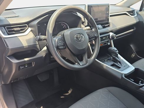Used 2024 Toyota RAV4 XLE FWD image 15