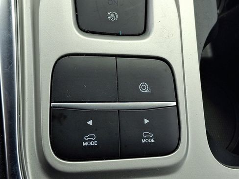 Certified 2022 Ford Explorer XLT w/ Equipment Group 202A RWD image 22