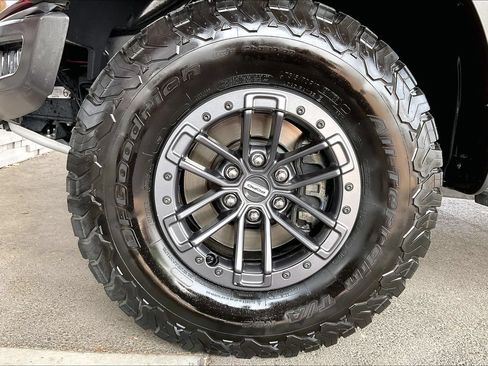Used 2020 Ford F150 Raptor w/ Equipment Group 802A Luxury AWD/4WD image 26
