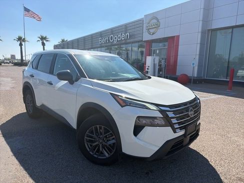 Certified 2025 Nissan Rogue S image 1