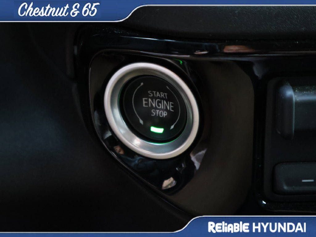 Used 2022 Chevrolet Silverado 1500 RST AWD/4WD image 31