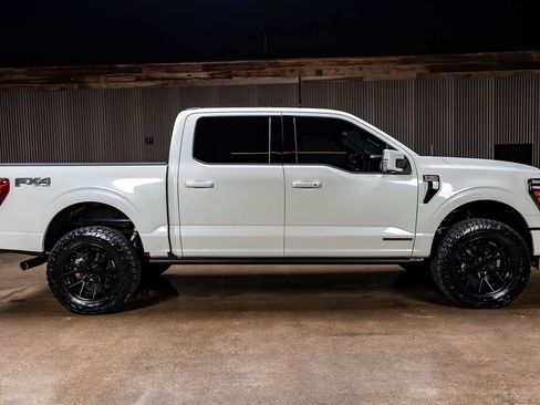 Used 2025 Ford F150 Platinum w/ FX4 Off-Road Package image 11