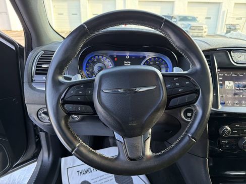 Used 2019 Chrysler 300 S w/ 300S Premium Group image 21