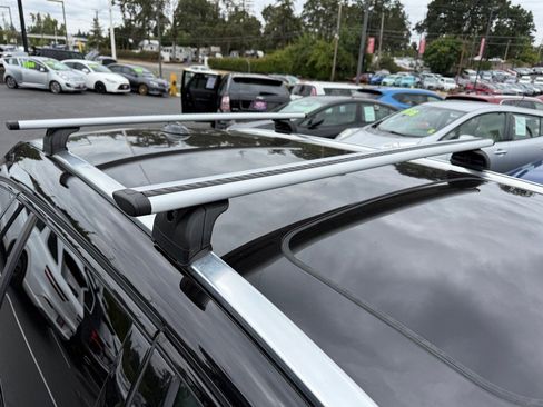 Used 2018 Volvo V60 T5 Cross Country w/ Convenience Package image 12