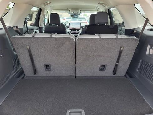 New 2026 Ford Explorer Active RWD image 14