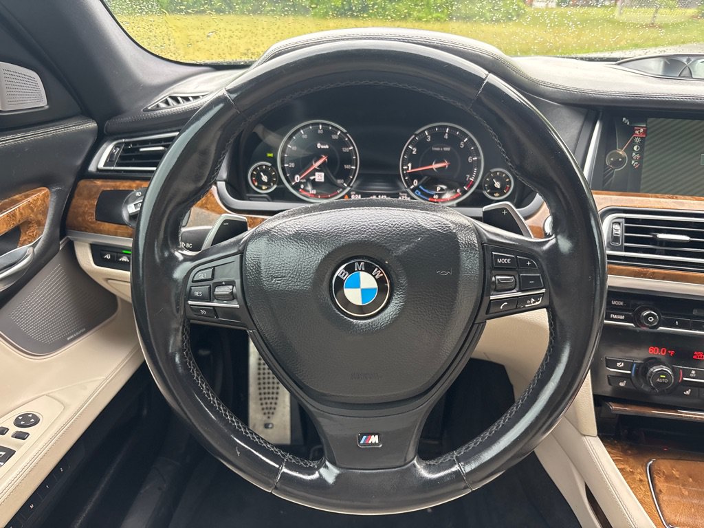 Used 2014 BMW 750Li RWD image 13