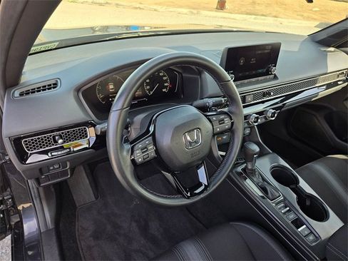 Used 2025 Honda Civic Sport image 9