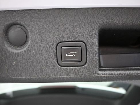 Certified 2023 Chevrolet Equinox LT image 11