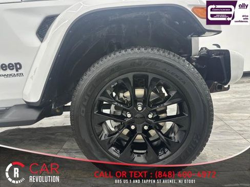 Used 2021 Jeep Wrangler Unlimited Sahara AWD/4WD image 6
