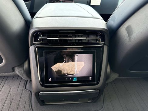 Used 2025 Cadillac Escalade IQ Luxury 2 w/ LPO, Premium Carpet Package image 17