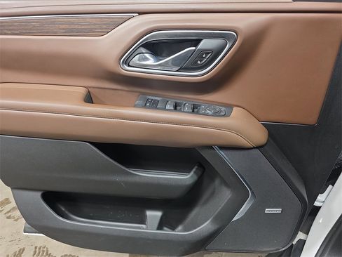 Used 2021 Chevrolet Tahoe High Country image 33