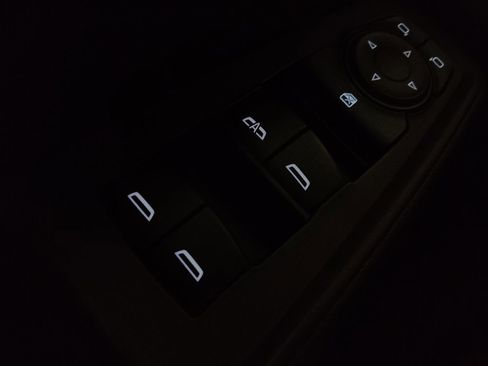 Used 2018 Chevrolet Traverse Premier w/ Driver Confidence II Package FWD image 27