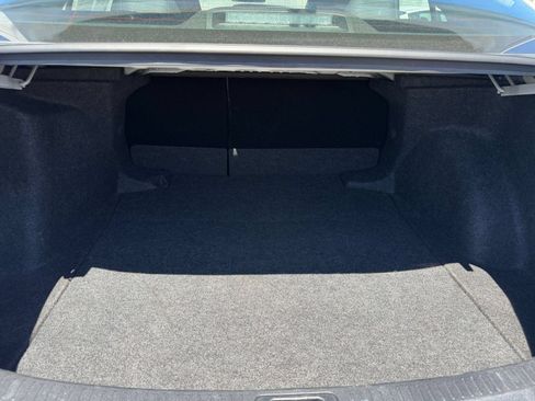 Used 2025 Toyota Corolla LE FWD image 29