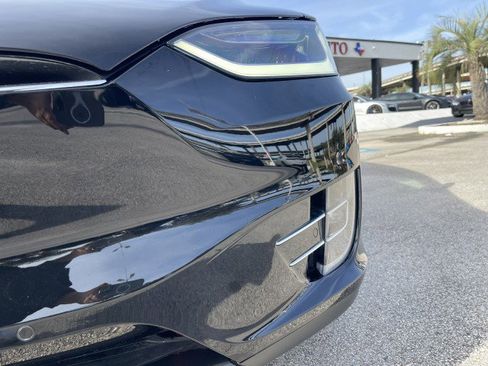 Used 2018 Tesla Model X 100D image 12