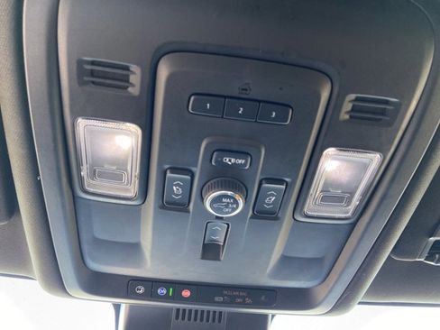 Used 2024 GMC Yukon Denali image 45