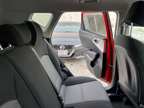 Used 2025 Kia Soul LX w/ LX Technology Package image 35