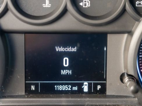 Used 2020 Chevrolet Silverado 1500 Custom w/ Custom Convenience Package image 14