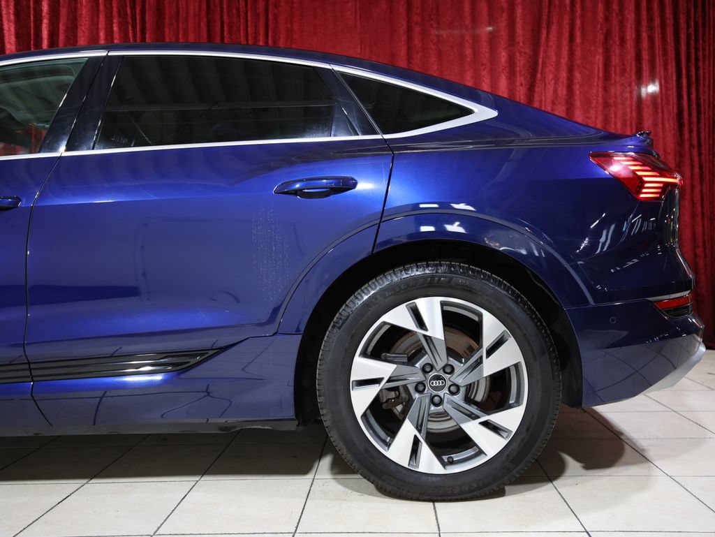 Used 2021 Audi e-tron Premium Plus w/ Premium Plus Package AWD/4WD image 6