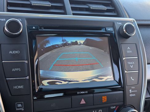 Used 2017 Toyota Camry XSE image 25