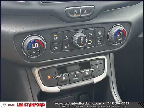 Used 2023 GMC Terrain SLE w/ Driver Convenience Package FWD image 31