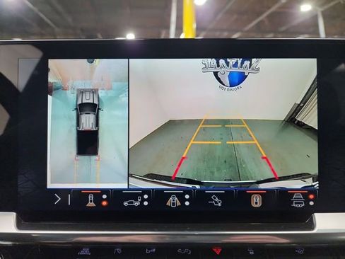 New 2026 GMC Sierra 2500 SLT w/ SLT Premium Package image 26