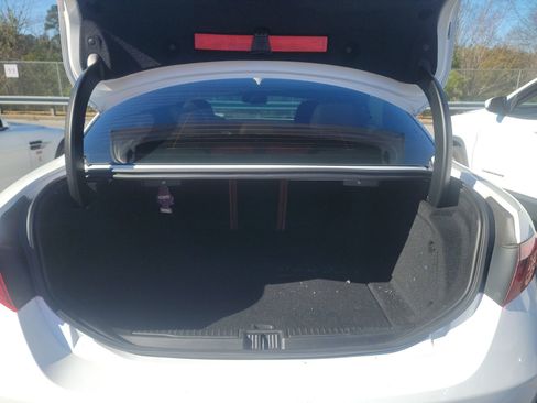 Used 2018 Alfa Romeo Giulia AWD image 20