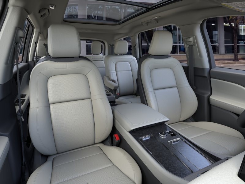 Used 2026 Lincoln Aviator Reserve AWD/4WD image 10