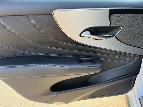Used 2019 Lexus LS 500 F Sport w/ Accessory Package (Z1) AWD/4WD image 20