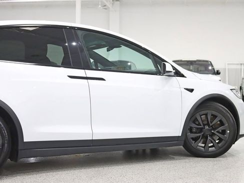 Used 2022 Tesla Model X AWD/4WD image 11
