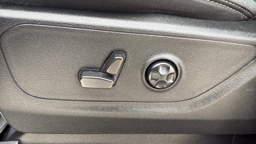 Used 2021 RAM 1500 Big Horn RWD image 21