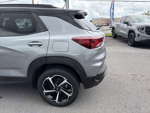 Used 2023 Chevrolet TrailBlazer RS w/ Convenience Package AWD/4WD image 9