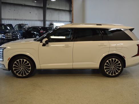Used 2026 Hyundai Palisade Calligraphy AWD/4WD image 6