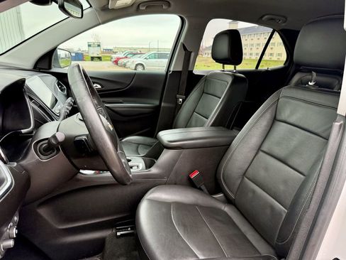 Used 2018 Chevrolet Equinox Premier image 8