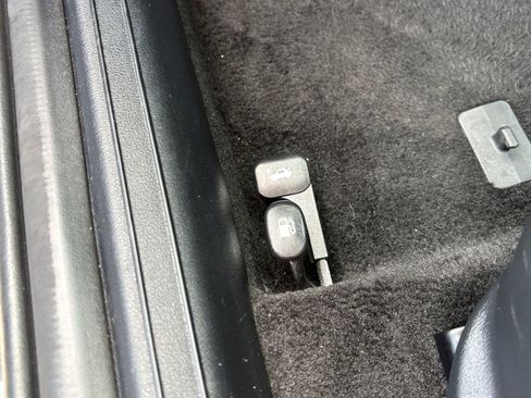 Used 2025 Kia K4 LXS image 36