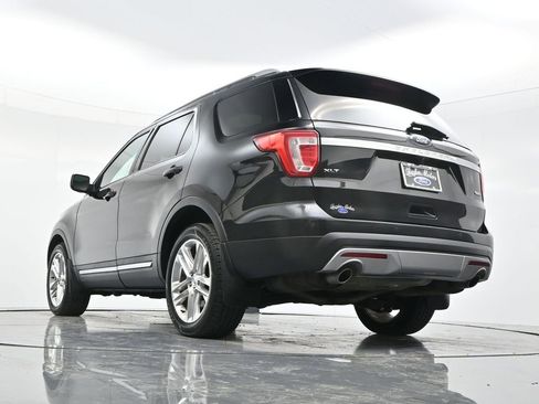 Used 2016 Ford Explorer XLT w/ Equipment Group 202A AWD/4WD image 54