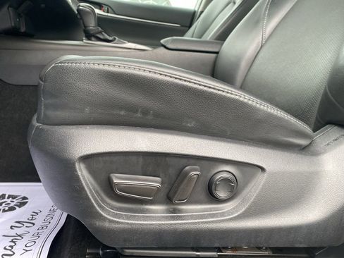 Used 2023 Toyota Camry XSE image 16