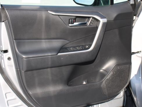 Used 2024 Toyota RAV4 XLE Premium image 10