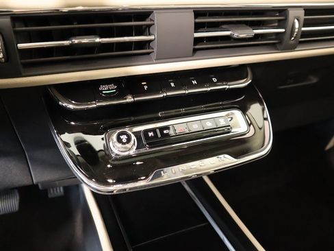 New 2025 Lincoln Corsair Grand Touring w/ Jet Appearance Package image 9