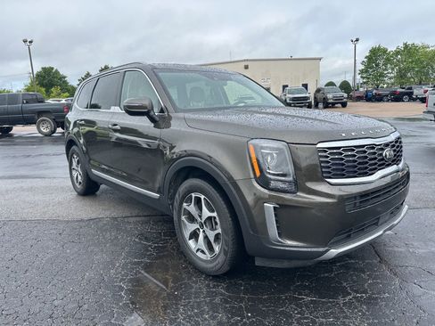 Used 2020 Kia Telluride EX FWD image 2