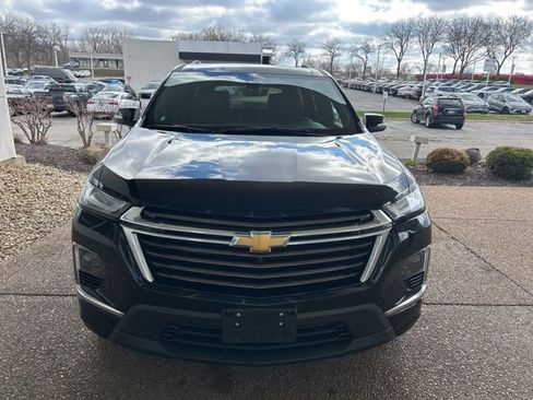 Used 2023 Chevrolet Traverse High Country image 2