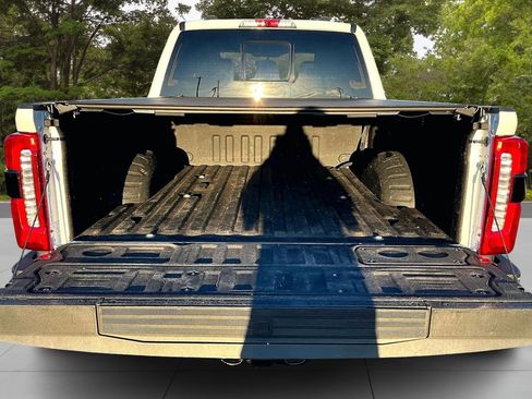 Certified 2023 Ford F250 Lariat w/ Lariat Ultimate Package image 7