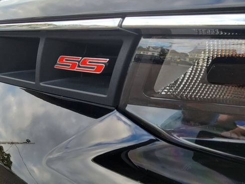 Used 2015 Chevrolet Camaro SS w/ RS Package RWD image 33