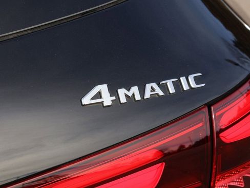 Certified 2025 Mercedes-Benz GLA 250 4MATIC image 9