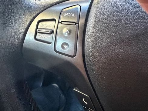Used 2011 Hyundai Genesis 3.8 RWD image 12