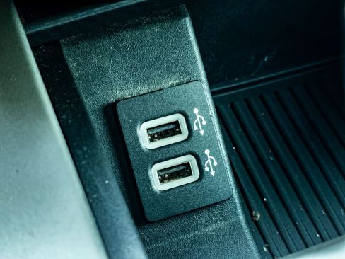 Used 2019 Ford F150 Lariat image 18