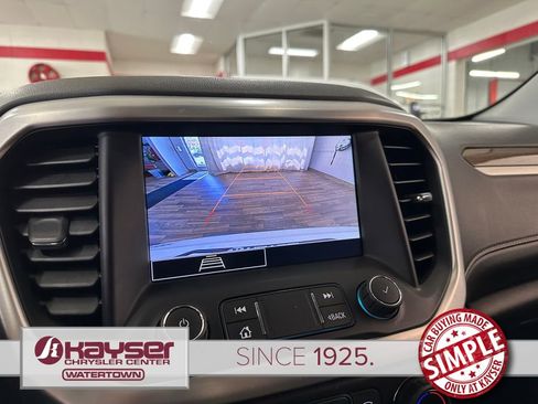 Used 2022 GMC Acadia SLE w/ LPO, Floor Liner Package AWD/4WD image 25