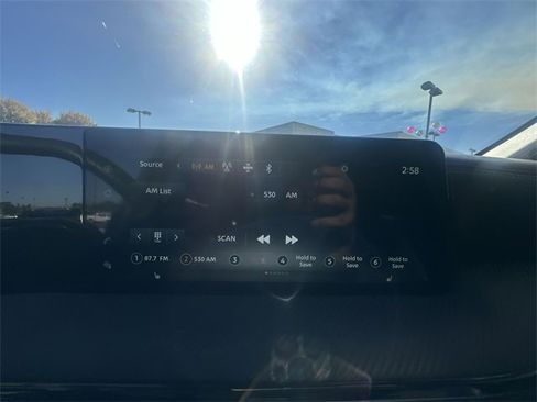 Certified 2025 Nissan Kicks SR w/ SR Premium Package image 12