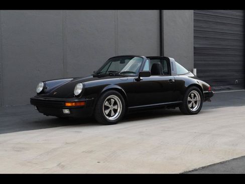 Used 1987 Porsche 911 Carrera RWD image 1