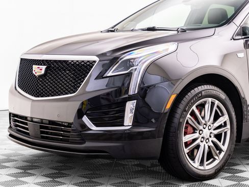 Certified 2026 Cadillac XT5 Sportv w/ LPO, Floor Liner Package AWD/4WD image 38