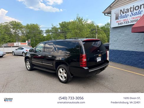 Used 2008 Chevrolet Suburban LTZ w/ LTZ Preferred Equipment Group AWD/4WD image 4